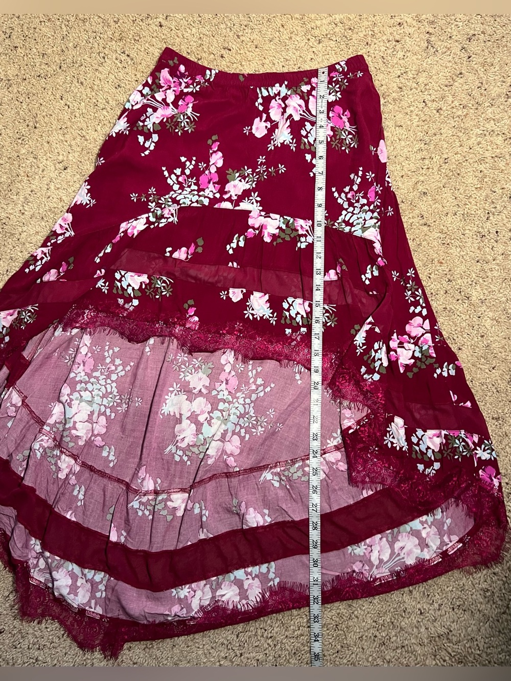 Express Floral High-Low Lace-Hem Skirt in Wine and Pink - Picture 4 of 7